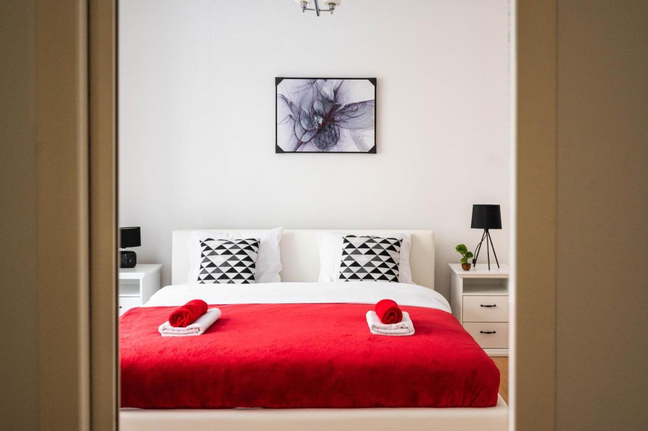 Bright And Modern 1Bdr Apartment In The Center Szarajevó Kültér fotó
